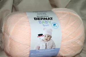 Bernat Baby Sport Garn, Pfirsichblüte, 12,3 Unzen, 1256 Yard, 3 leichte, kostenlose Muster - Bild 1 von 4