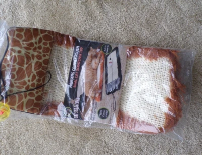 Pet Life 'Scrape-Away' Eco-Natural Jute Hanging Carpet Cat Scratcher @a16 - Image 1 of 4