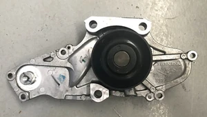 2017 Acura MDX Factory OEM 3.5L V6 Engine Water Pump ~ P/N 19200-RDV-J01 ~ Nice! - Picture 1 of 5