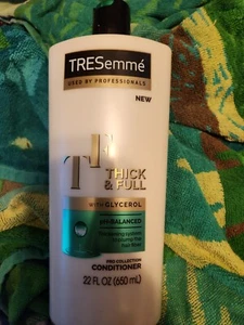 TRESemmé Pro Collection Thick & Full With Glycerol Conditioner 22oz - Picture 1 of 1