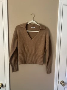 Reformation Beckie Cashmere Collared Sweater in Panko Small Quiet Luxury - Bild 1 von 10