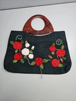 Bolso de Mano Floral Tejido Negro Vintage Rojo y Rosa Terciopelo Rosas Asas Lucite  Foto 1 de 4
