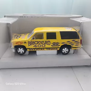 1994 INDY SPEEDWAY INAUGURAL RACE 8/6/1994 DEALER INCENTIVE SUBURBAN 1/400 - Picture 1 of 5