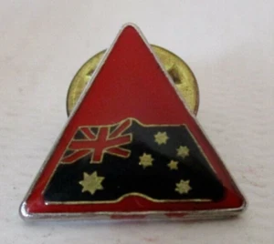 Pin de solapa de triángulo rojo bandera australiana - Imagen 1 de 3