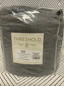 ๐ THRESHOLD King Washed Cotton Sateen Quilt Dark Gray ๐AS SHOWN - Picture 1 of 8