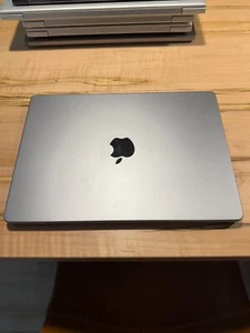 Apple MacBook Pro 14 in 2023 Space Gray/Apple M2 Pro 3.49 GHz, 512 GB 16 GB... - Picture 1 of 8