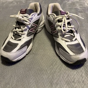 Damengröße 8,5 New Balance 80 grau-weiß mit lila Sportschuhen - Bild 1 von 12