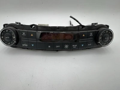 06-11 Unidad de control de clima aire acondicionado Mercedes W219 CLS500 CLS55 AMG 2198300785 OEM Foto 1 de 4