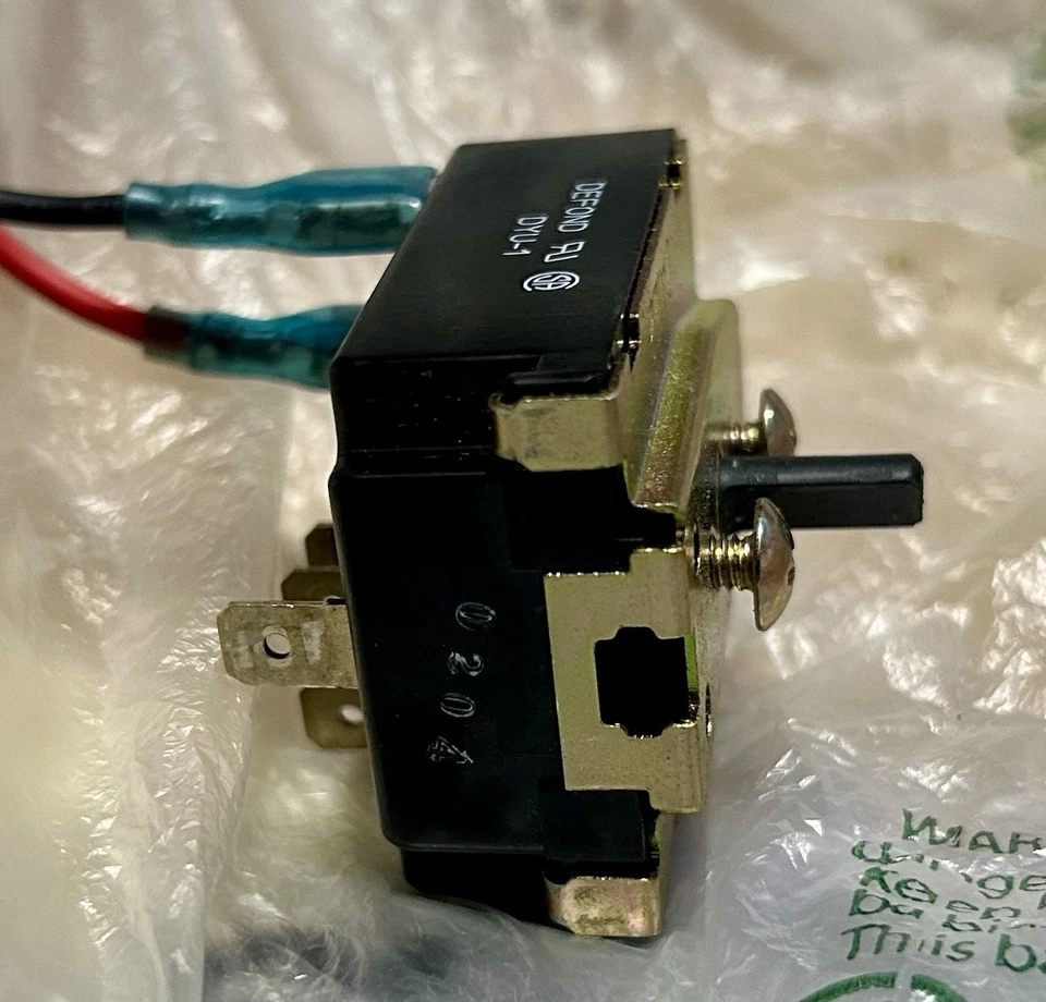 空调旋转开关 - 8A 1/3HP 120-240VAC 25A 120-240VAC — 第 1/4 张图片