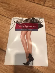 Hanes Silk Reflection Silky Sheer Nude Größe AB - Bild 1 von 6