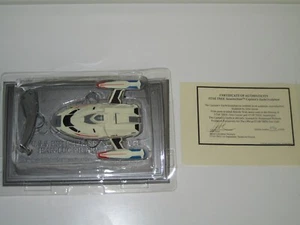 2001 STAR TREK : INSURRECTION CAPTAIN'S YACHT SCULPTURE - COA #1096 /5000 - Bild 1 von 4