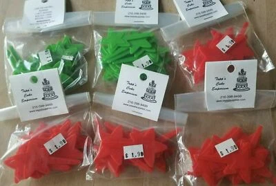 Estrellas rojas y verdes DecoPac Picks decoración de pastel cupcakes  Foto 1 de 4