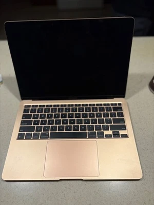 Apple MacBook Air 13 в 2020 году розовое золото/Apple M1 3,2 ГГц, 256 ГБ 8 ГБ 7-ядерный - Изображение 1 из 3