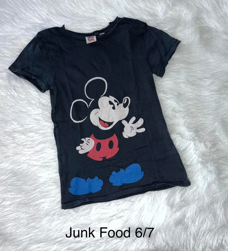 Junk Food Mickey Mouse Black Tee Shirt Size M 6/7 - Imagem 1 de 1