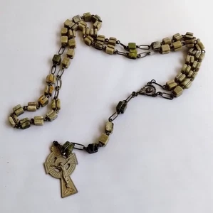 Vintage Connemara Marmor Stein Rosenkranz Quadrat Perlen 33"' Kruzifix - Bild 1 von 7