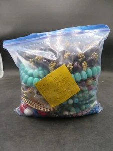 5lbs Assorted Costume Jewelry Lot - Necklaces, Bracelets, Earrings - Pre-Owned - Picture 1 of 11