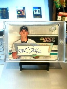 2004 LINCOLN HOLDZKOM SPx. SUPER SCRIPTS ROOKIE "AUTO" ON CARD.#SU-LH P-23 GEM.