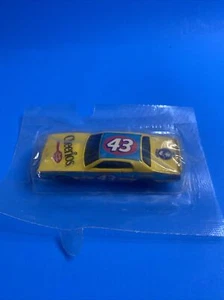 Hot Wheels Cheerios #43 Salute to Petty 74 'Dodge Charger ๐๐ - Picture 1 of 3