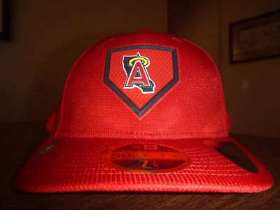 LOS ANGELES ANGELS NEW ERA 59FIFTY 2021 ON FIELD CLUBHOUSE RED FITTED HAT 7 1/2 - Image 1 of 4