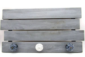 Wood Planks wall decor w/decorative knobs for hanging-can be hung several ways - Picture 1 of 6