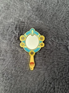 Disney Pin - Loungefly Princess Mirror Series - Pocahontas - Picture 1 of 3