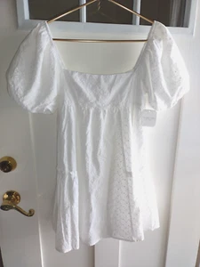 Neu mit Etikett Altar'd State Minikleid weiß Puffärmel XS - Bild 1 von 5