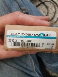 Baldor-Dodge 117168 - 2012 x 1-1/2 - kw Taper-Lock Bushing NO SCREWS - Picture 1 of 2