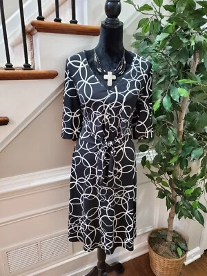 London Times Women's Black & White Polyester V-Neck 3/4 Sleeve Knee Length Dress - Image 1 of 4