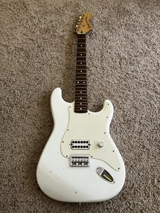 Original Squier by Fender Tom Delonge Stratocaster Electric Guitar - White - Picture 1 of 12