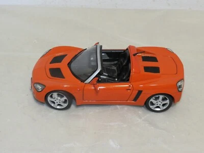 Bonito Opel Speedster naranja 1:18 Maisto Foto 1 de 4