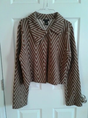 Chaqueta Blazer MADISON STUDIO Beige Tostado Mujer XL NUEVA SIN ETIQUETAS Chevron Patrón Inverso Foto 1 de 4
