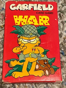Vtg GARFIELD  the Cat WAR card game - Picture 1 of 3
