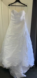 Henri Joseph wedding dress - Picture 1 of 5