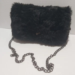 Lulubelle Black Faux Fur Shoulder Bag Gunmetal Chain Strap - Picture 1 of 6