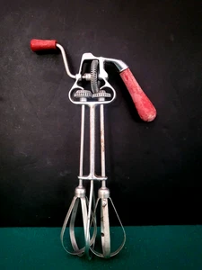 VTG 1950s Worlbeater Hand Crank Mixer Egg Beater Red Handles, Los Angeles, USA - Picture 1 of 8