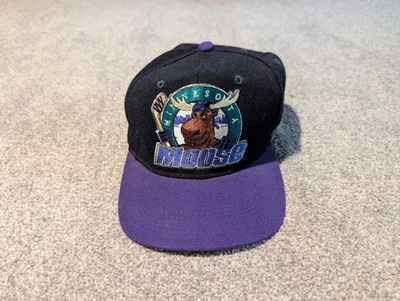 Vintage Minnesota Moose Hat Cap Mens 7 3/8 Black Purple Wool Blend Hockey - Image 1 of 4