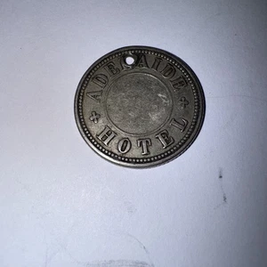 ANTIQUE HOTEL ADELAIDE TOKEN - Picture 1 of 3