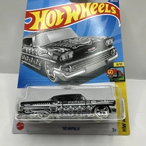 Hot Wheels Art Cars 1958 IMPALA 2022 blanco y negro Treasure Hunt TH - Imagen 1 de 6