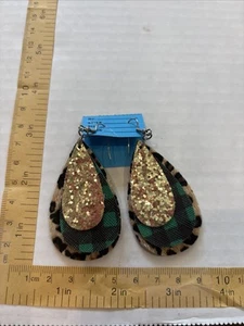 Leapord Print Green Plaid And Sparking Teardrop Earrings - Picture 1 of 3