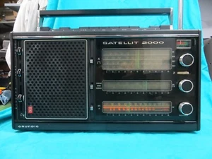 GRUNDIG radio mod. SATELLIT 2000 - Radio multibanda anni '70 - Picture 1 of 19