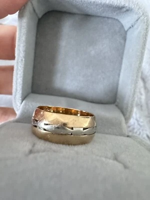 14K Two-Tone Gold Filigree Band Ring 7.6mm Wide Vintage Estate SZ 6 3/4 - Image 1 of 4