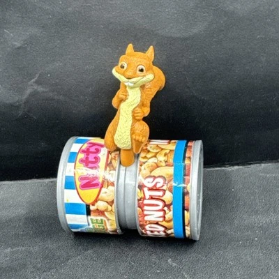 Over the Hedge HAMMY Ardilla Tuercas Mixtas Rodillo Juguete Figura Movimientos/Funciona 2006 Foto 1 de 3