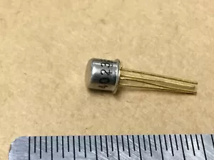 (1 PC) NJS 40233 TRANSISTOR NSN# 5961-00-472-5667 OLD GOLD - Picture 1 of 4