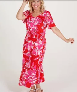 Kim & Co Printed Smocked Waist Midi Dress size large new red multi QVC j - Imagen 1 de 6