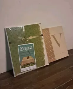 Vintage MCM Victory Box Gift Set SONATA Green Lace Rectangle Tablecloth 52 x 70 - Picture 1 of 11