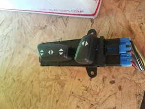 OEM Intrepid 300M Concorde Sebring Driver Left Power Seat Switch - Picture 1 of 2