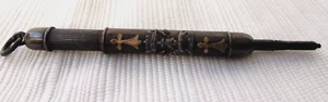Vintage kleiner mechanischer versilberter Metall Bleistift Anhänger 3 Zoll ST21 - Bild 1 von 14