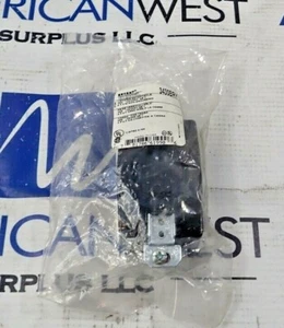 New Bryant 3430BRY Locking Receptacle 30A 120/208V 4 Pole 4 wire - Picture 1 of 3