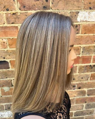 Peluca de cabello humano frontal de encaje corta marrón Bob peluca destacados Foto 1 de 4