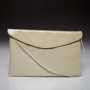 Richard Bienen Davis Ivory White Envelope Clutch Evening Purse Bag 11x7 - Picture 1 of 5